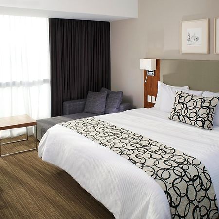 Casa Inn Premium Hotel Queretaro Miranda Buitenkant foto A bed runner
