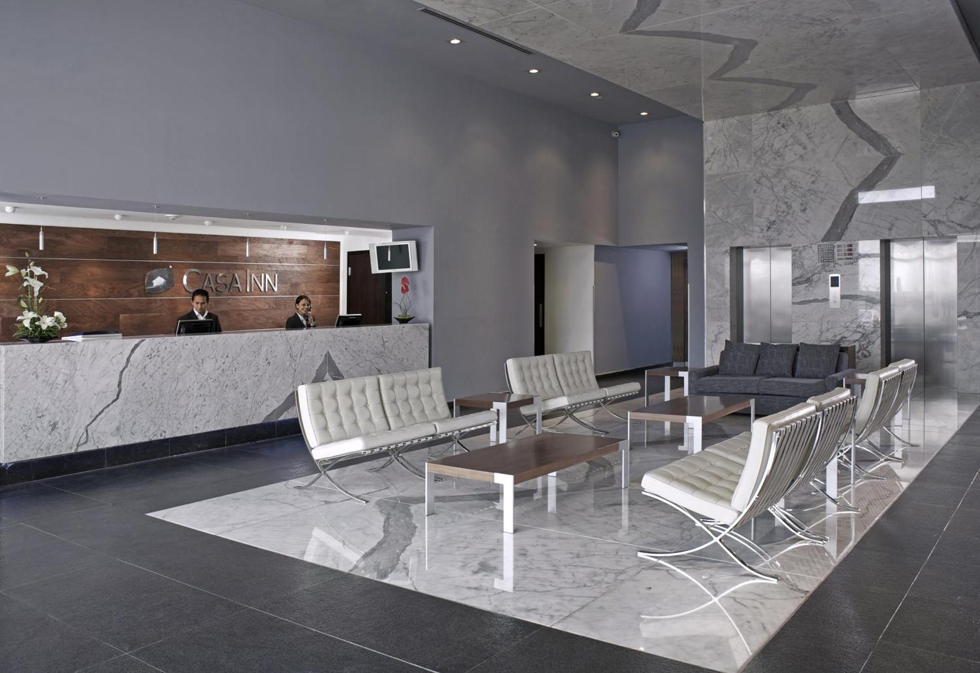 Casa Inn Premium Hotel Queretaro Miranda Buitenkant foto Lobby