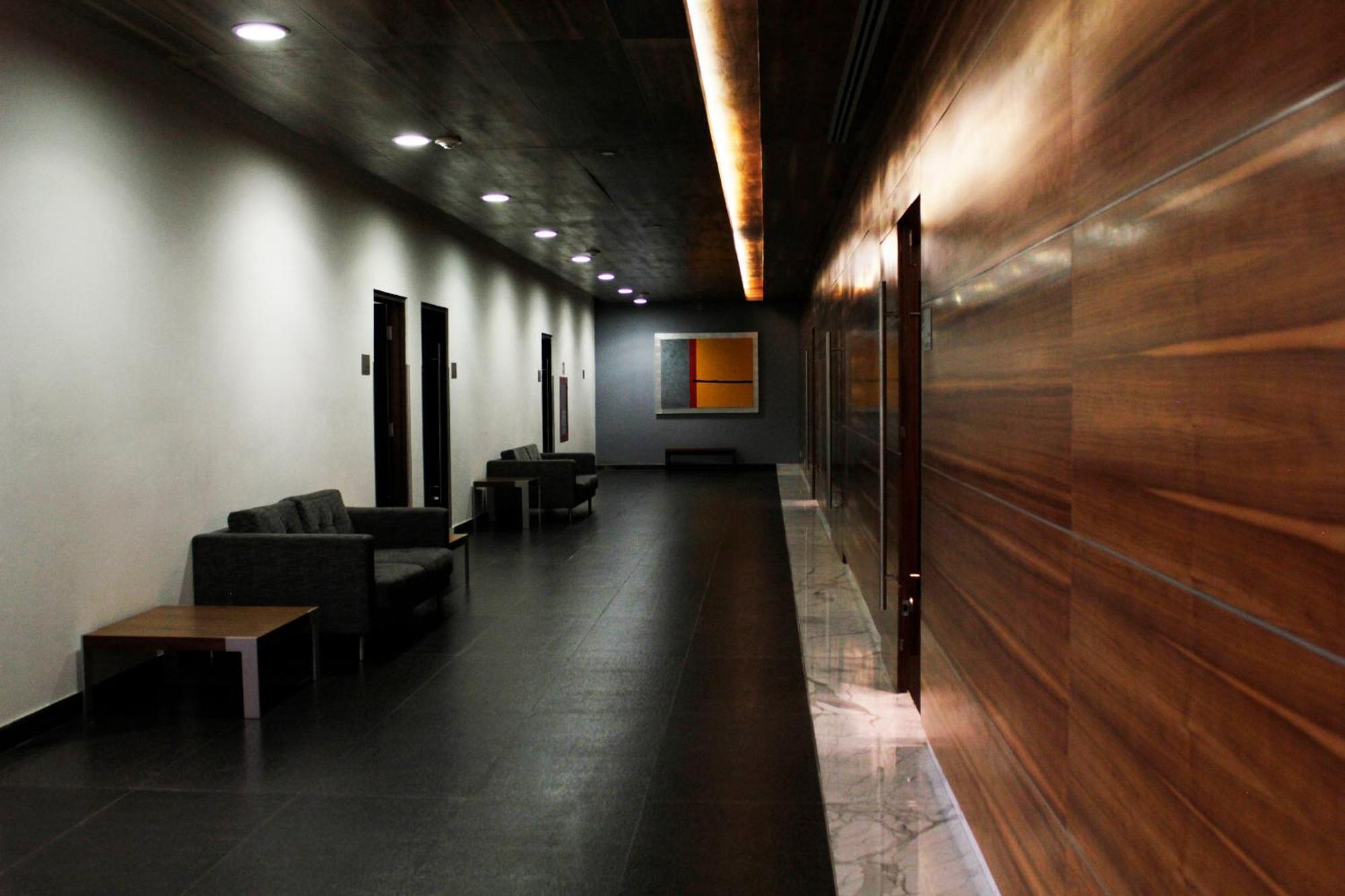 Casa Inn Premium Hotel Queretaro Miranda Buitenkant foto The interior of the lounge