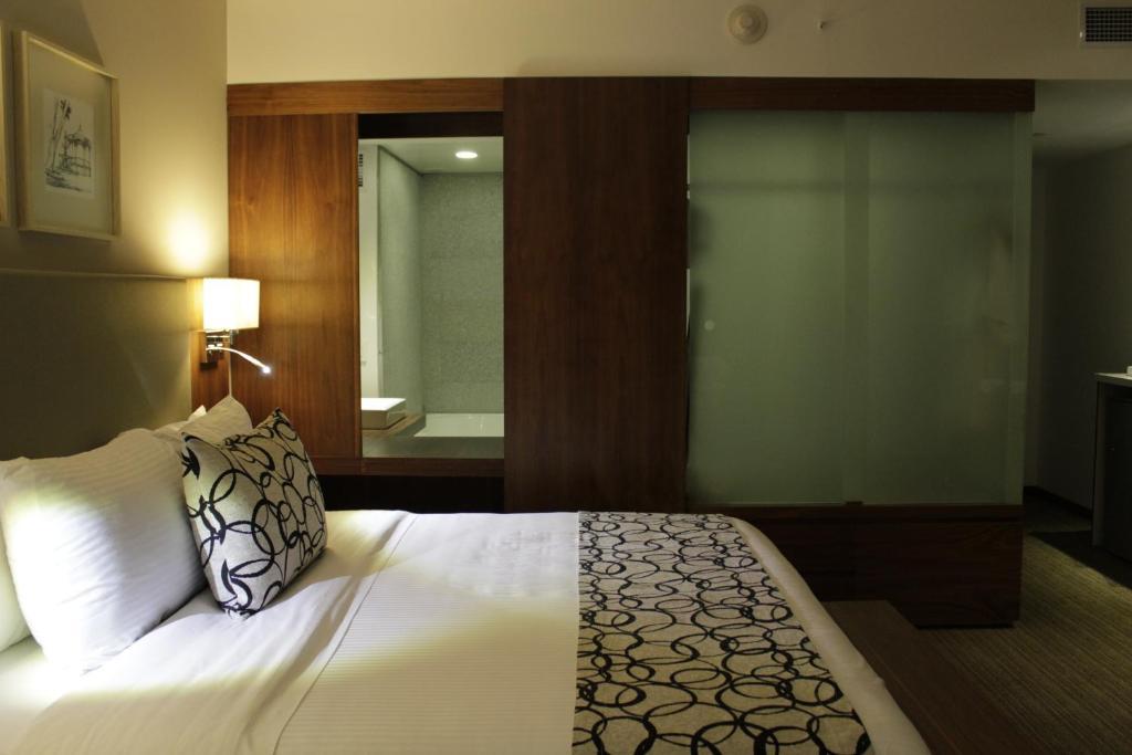 Casa Inn Premium Hotel Queretaro Miranda Buitenkant foto